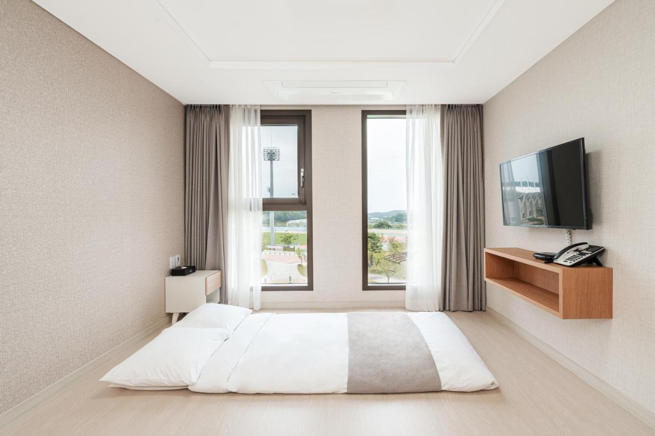 Centummark Hotel Yangyang Exterior photo